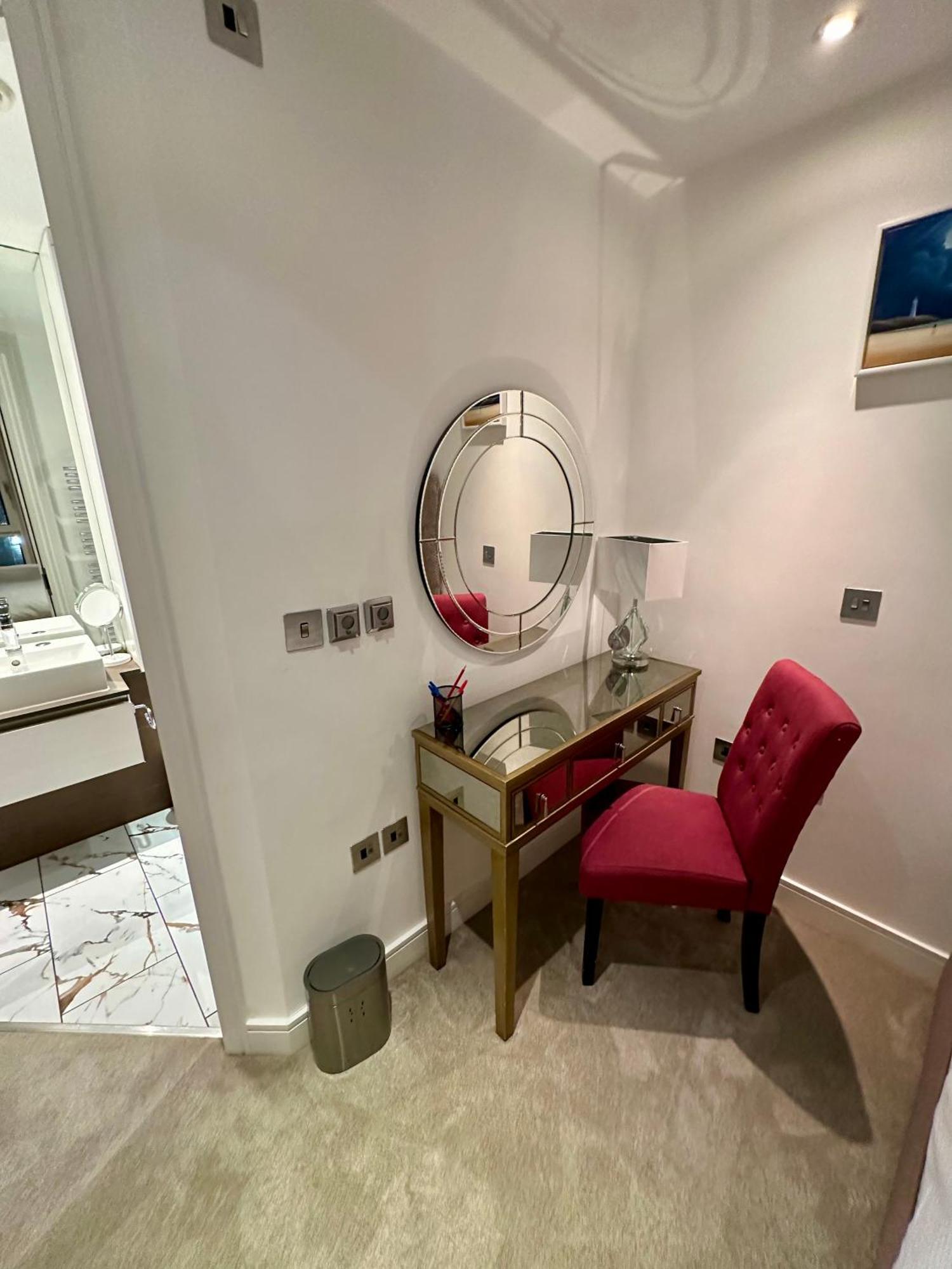 Gunwharf Quays Harbour Apartments بورتسماوث المظهر الخارجي الصورة